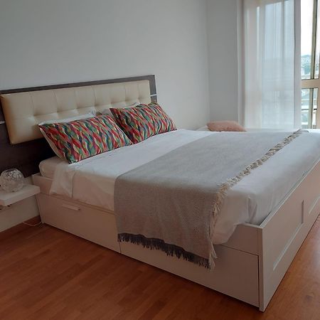 Apartamento Praca - Vistas Sobre A Cidade Порту Екстер'єр фото